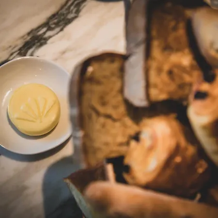 Отель Maison Albar L'imperator Ним