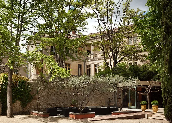 Отель Maison Albar L'imperator Ним