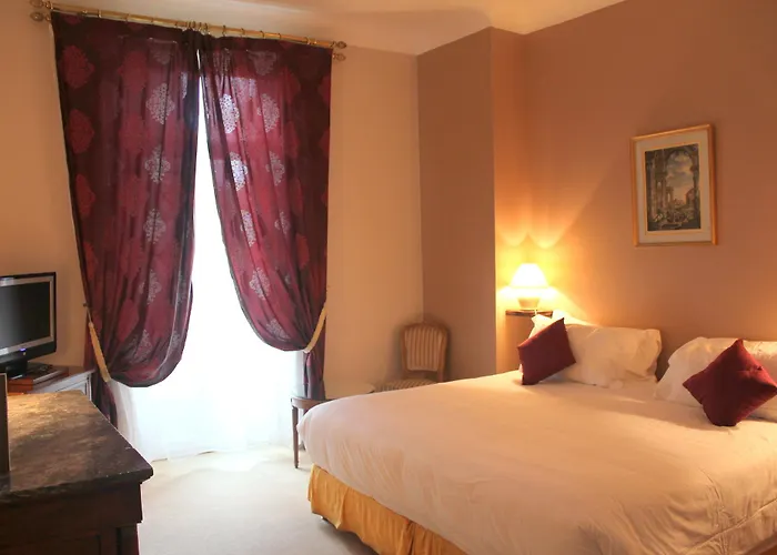 Отель Maison Albar L'imperator Ним