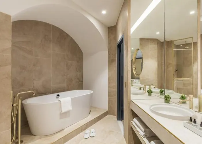 Отель Maison Albar L'imperator 5*