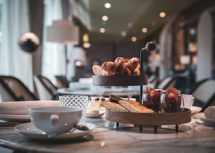 Maison Albar L'imperator 5* Ним