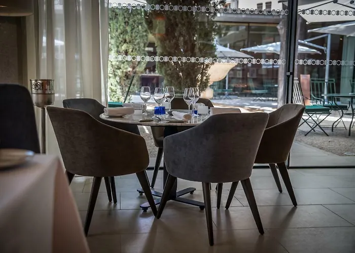 Maison Albar L'imperator 5* Ним